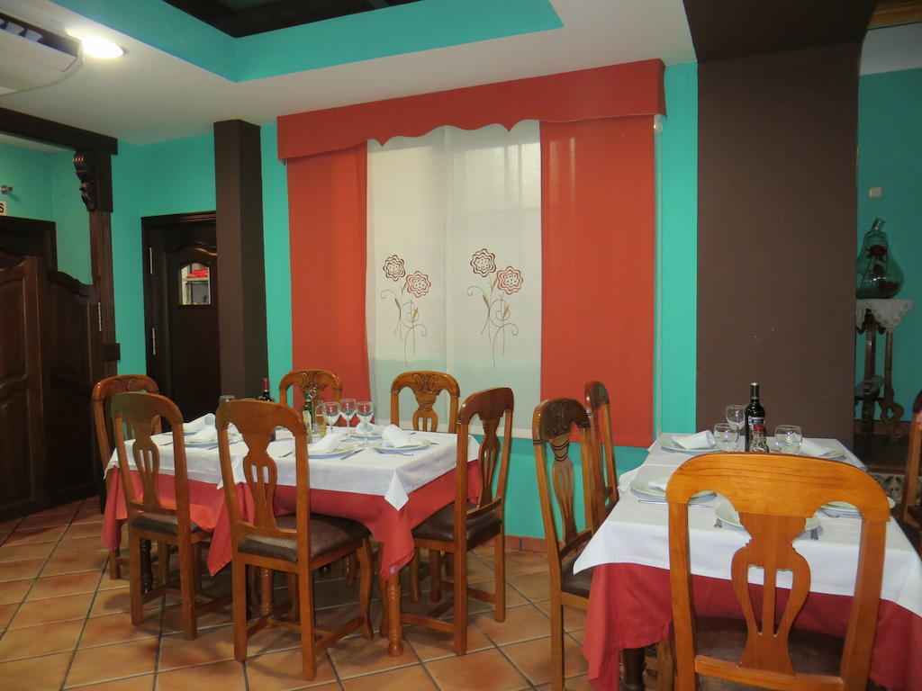 El Tejar Hostal Restaurante Reina מראה חיצוני תמונה