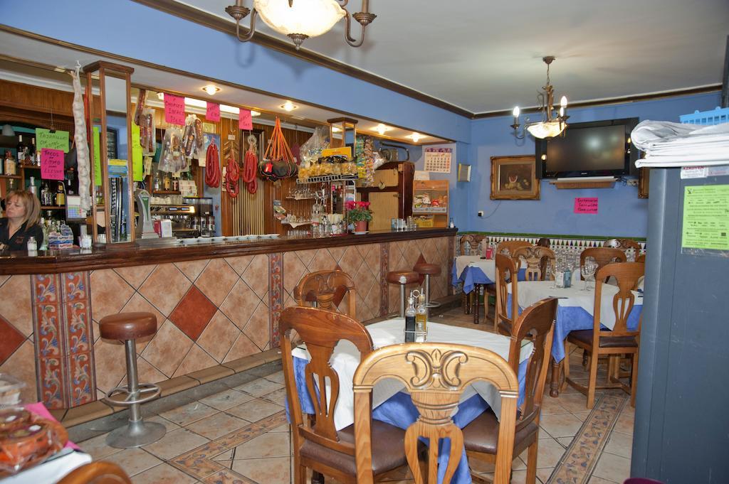 El Tejar Hostal Restaurante Reina מראה חיצוני תמונה